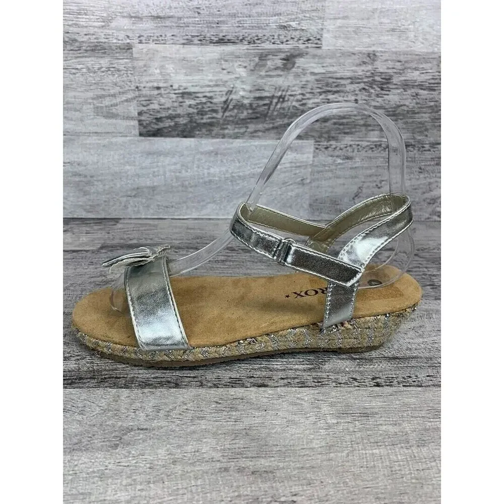 Girls Silver Metallic Sprox Bow Sandals Size 4
